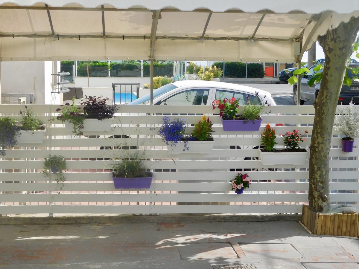 Hotel Dolores 리미니 외부 사진