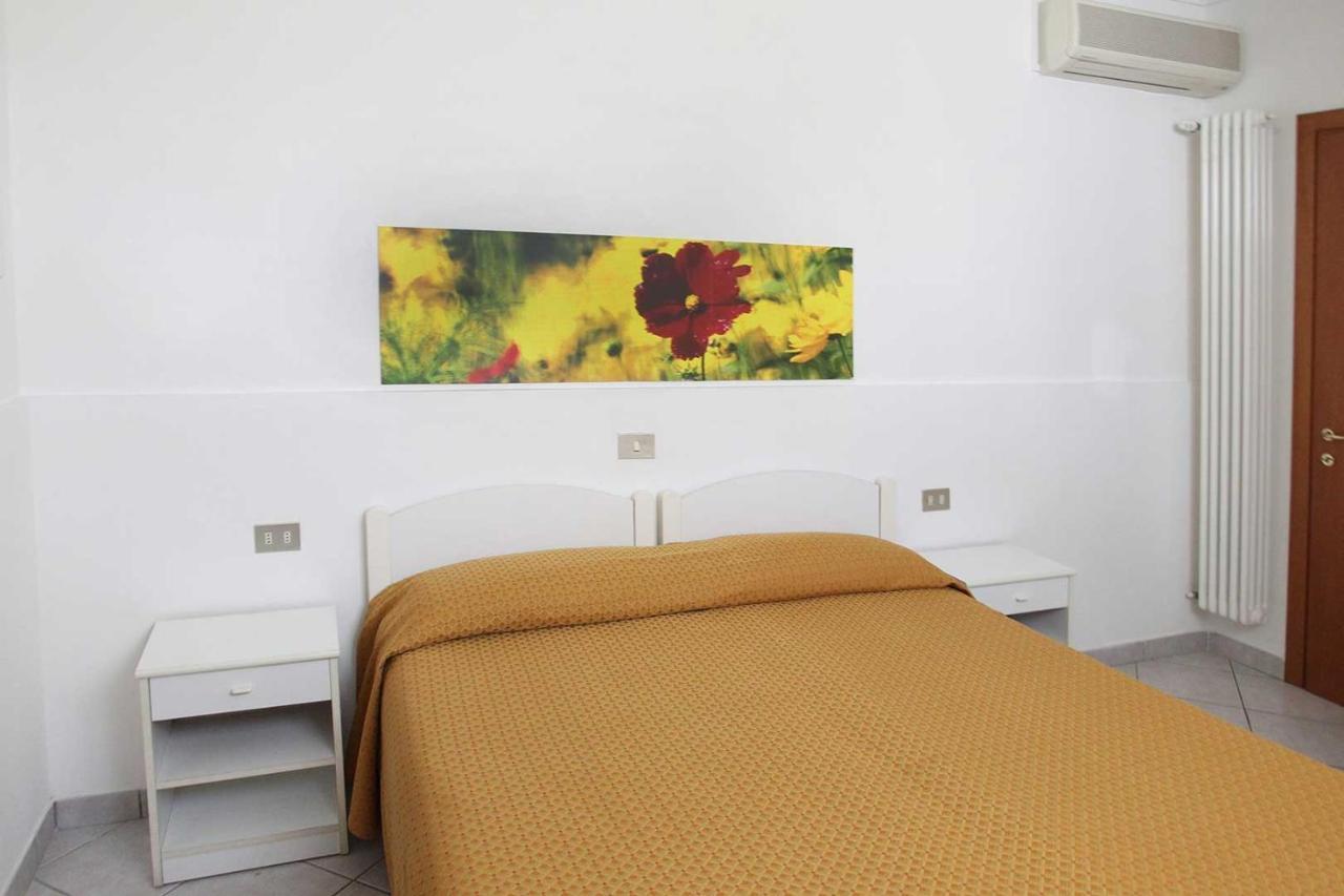 Hotel Dolores 리미니 외부 사진